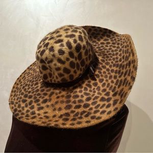 Vintage Leopard Fur Felt Print Hat Floppy 4” Brim Women W/Velvet Ribbon Bow